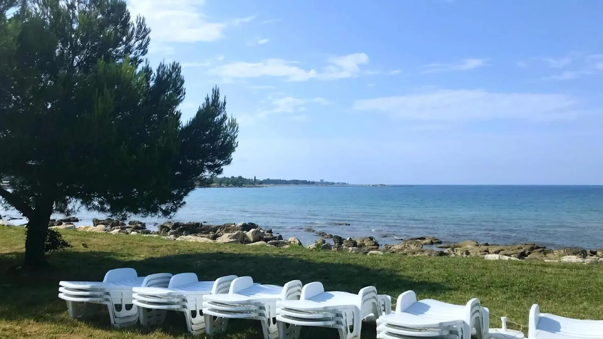 Klimatisierte Wohnung In Zambratija Mit Grill Und Meerblick Umag Apartment