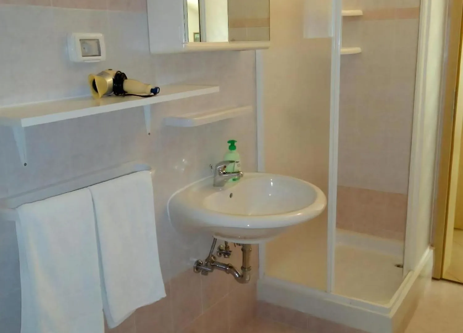Apartment Klimatisierte Wohnung In Zambratija Mit Grill Und Meerblick Umag