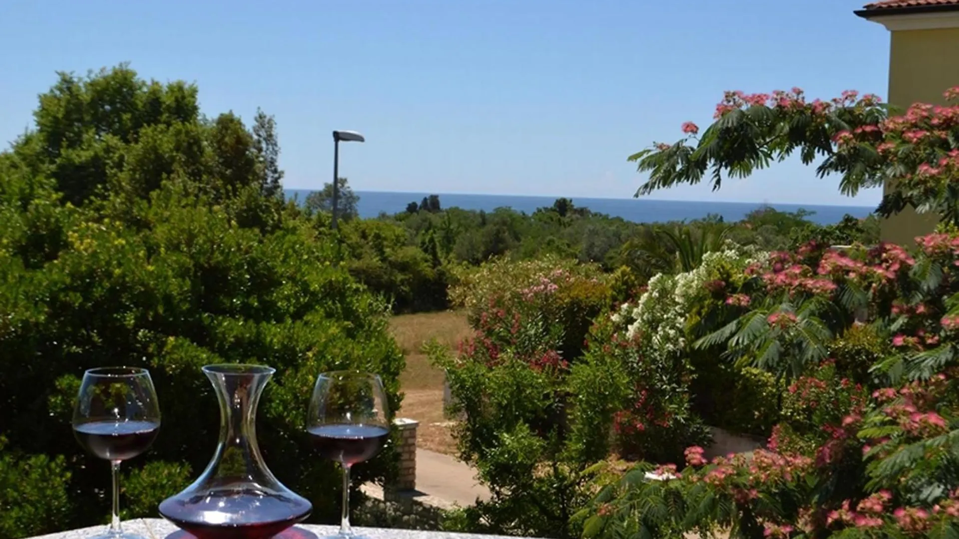 Klimatisierte Wohnung In Zambratija Mit Grill Und Meerblick Umag